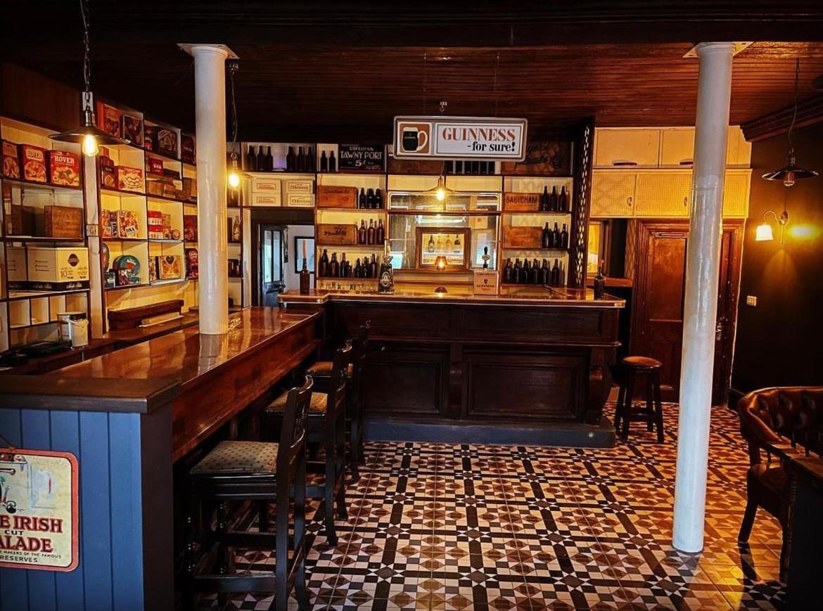 Tw O Connell Old World Irish Pub Cahersiveen Exterior foto